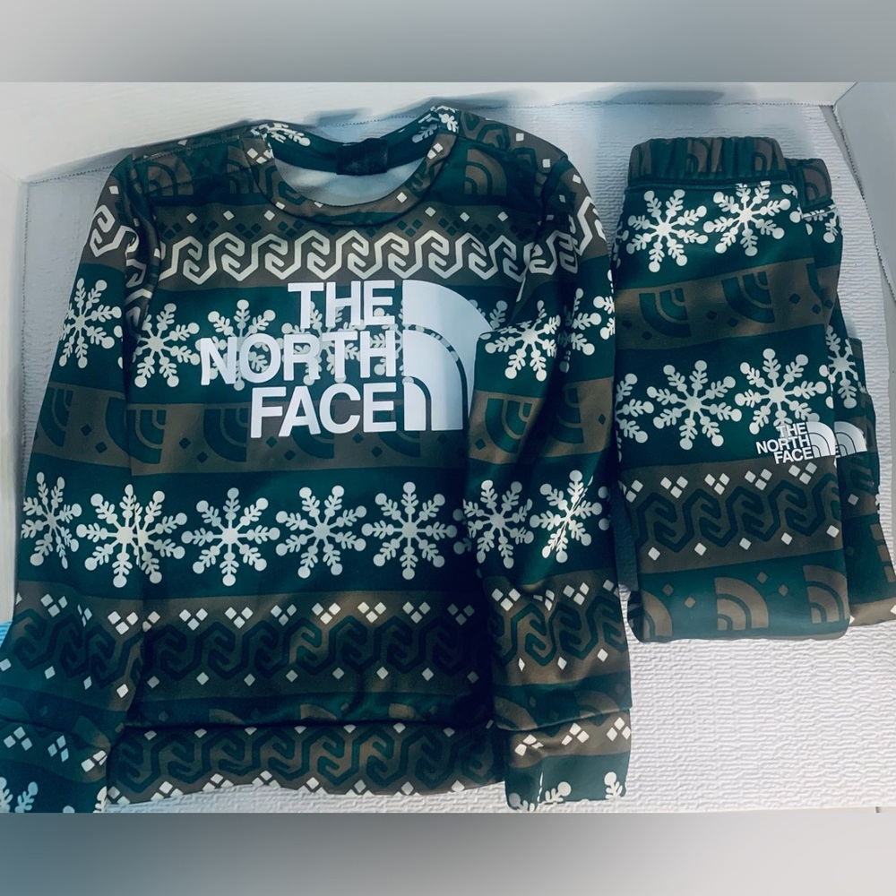 The North Face Surgent Crew Set size 2T
